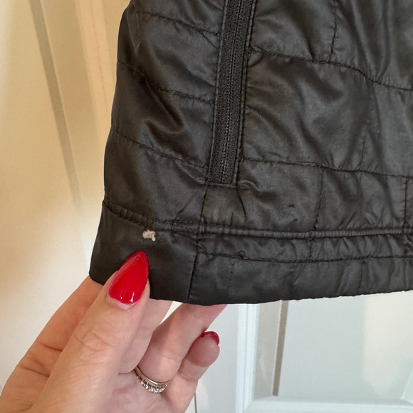 Patagonia Women’s Insulated Vest | Size Small | See Flaws - Picture 5 of 8